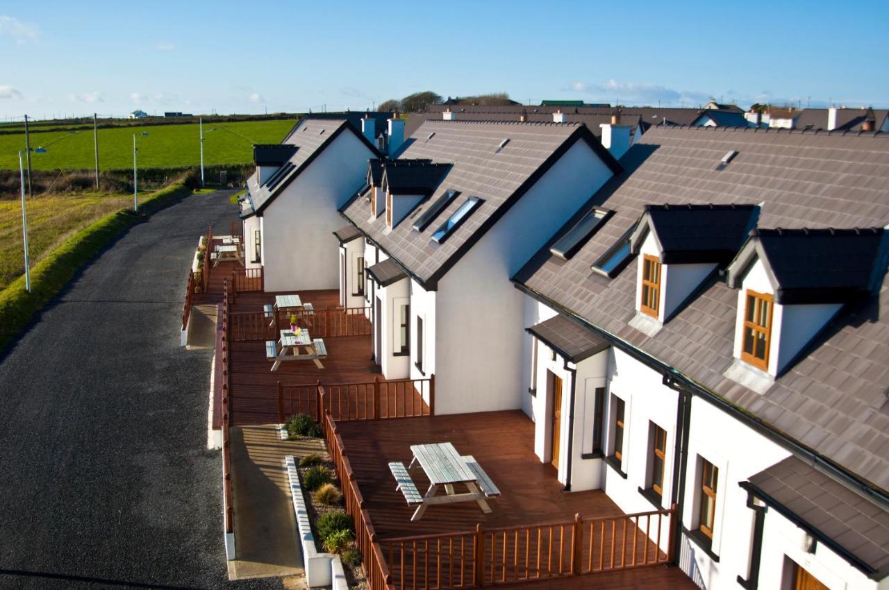 Hookless Holiday Homes Fethard on Sea Exterior photo